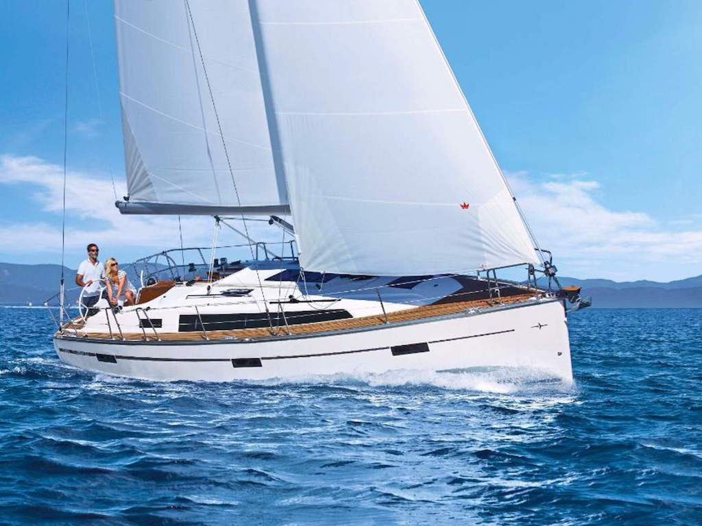 Bavaria 37 Zeedraak huren zeilend